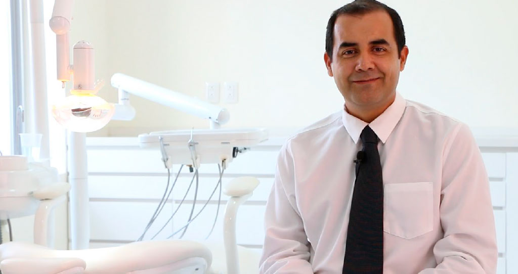 Dr. Andrés Eduardo León Giraldo / Ortodoncista e Implantólogo